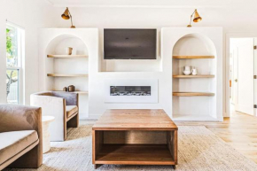 LA Retreat: Stylish 3BR Villa